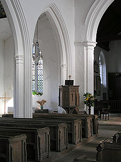 pulpit and N aisle end