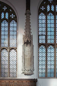 niche in the chancel
